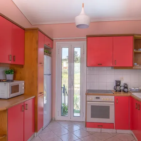 Διαμέρισμα Top Floor Suite, Flat & Studio With Shared Infinity Pool