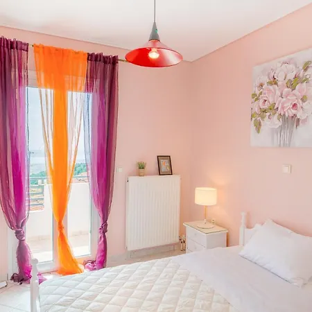 Top Floor Suite, Flat & Studio With Shared Infinity Pool * Kaminarata