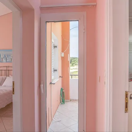 Top Floor Suite, Flat & Studio With Shared Infinity Pool Διαμέρισμα